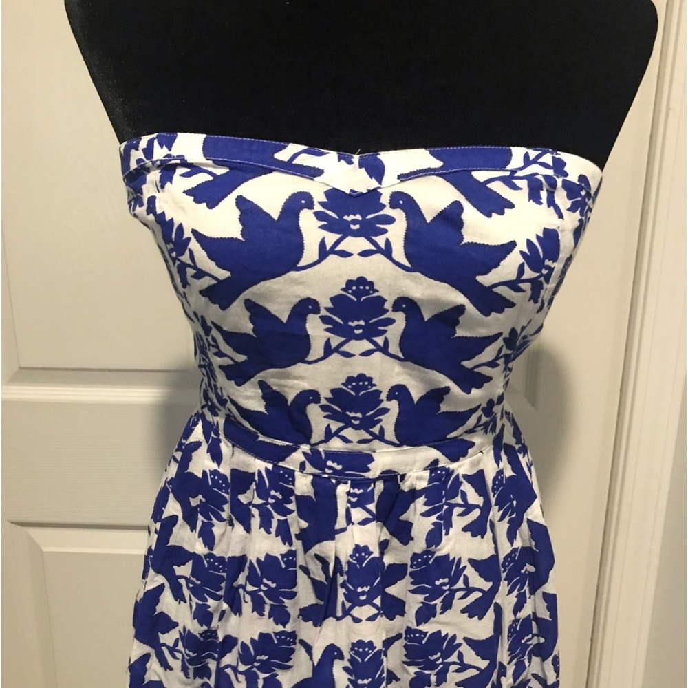 Old Navy Blue & White Strapless Midi Sweetheart Dress. Size 4